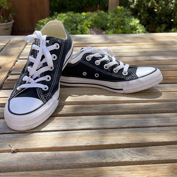 Converse Shoes - Converse Chuck Taylor All Star Sneaker M3.5/W5.5